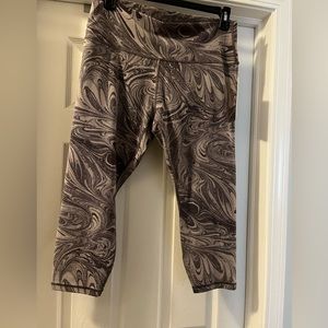 NWT Athleta Transcend 7/8 Tight grey paisley 2X